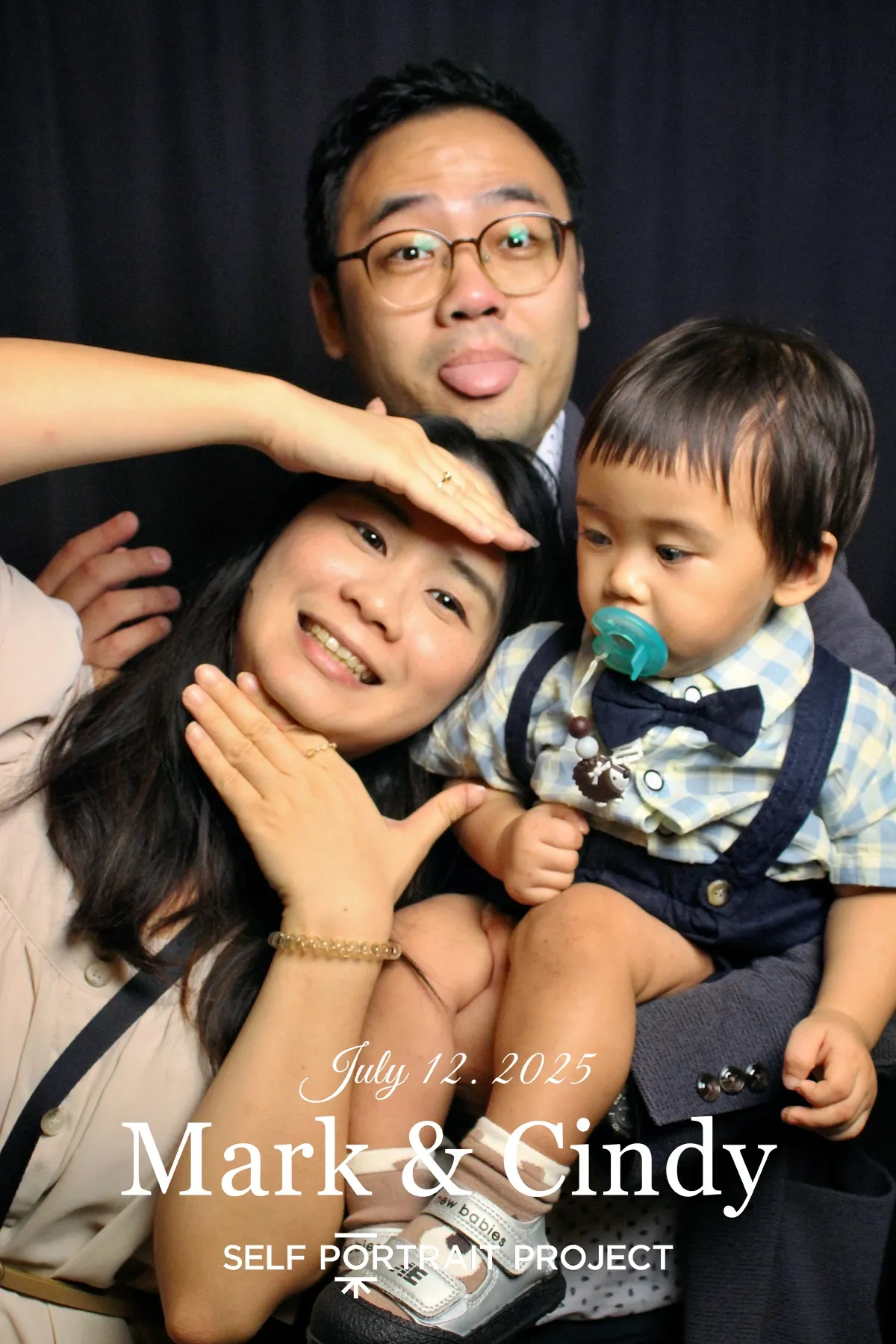 Mark & Cindy 婚禮 有邊框拍貼作品 — The Self-Portrait Project Taipei 台北拍貼