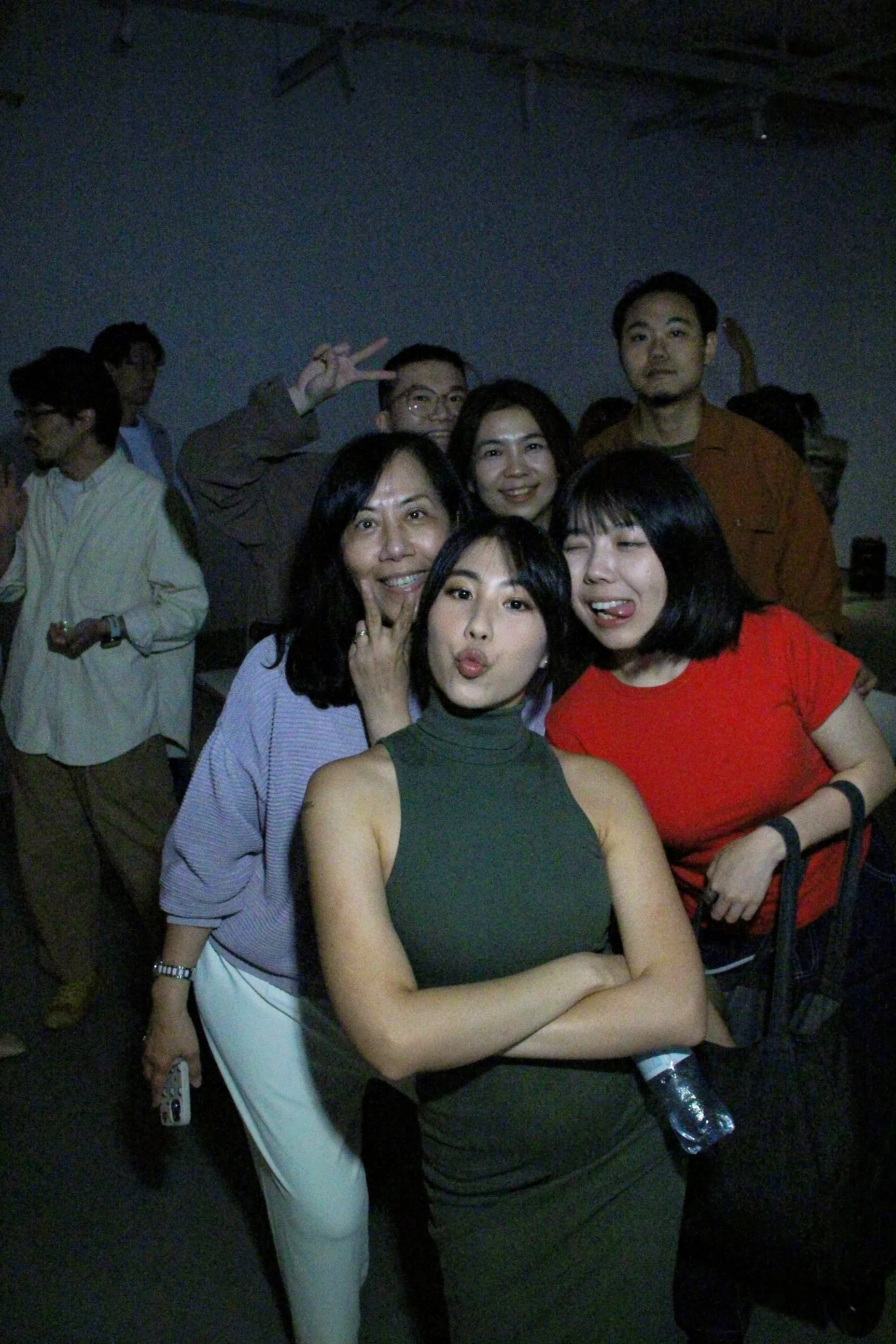 雙方藝廊 x 72LANE 無邊框拍貼作品 — The Self-Portrait Project Taipei 台北拍貼