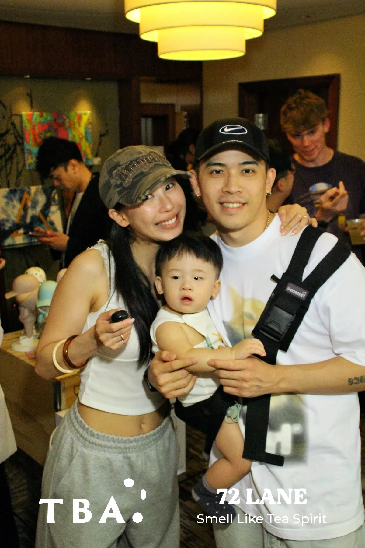 TBA x 72LANE @ WHATZ 有邊框拍貼作品 — The Self-Portrait Project Taipei 台北拍貼